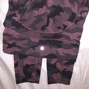 Lululemon Invigorate leggings 25’